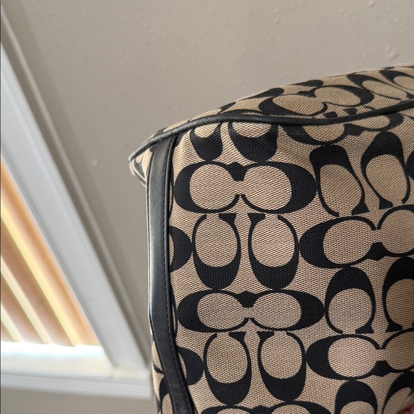 Coach Signature Canvas Zip Top Tote Black/Kahki Red Interior - Picture 9 of 14